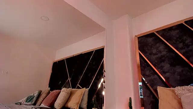 Chloe Connor online show from February 8, 1:53 am