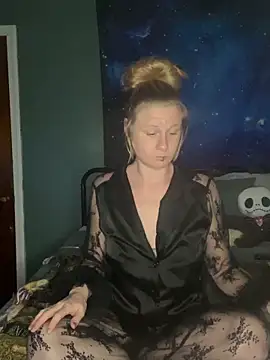 Autumn paige online show from February 24, 3:16 am