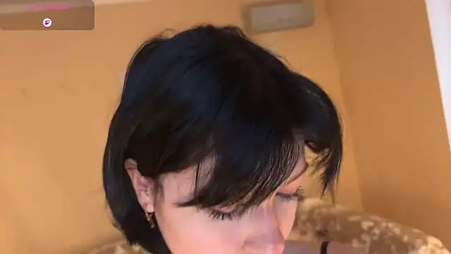 E1ara online show from April 19, 10:04 am