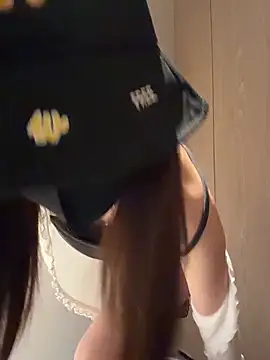 ZJbaby online show from April 14, 2:06 pm