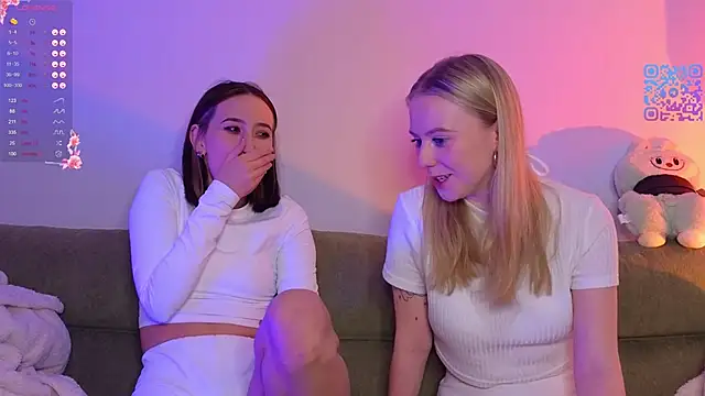 Mimipaws online show from February 3, 8:23 pm