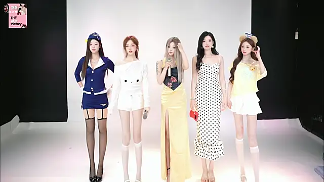 Shiny-girl7788 online show from April 15, 10:16 am