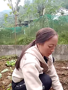 muamua99 online show from February 11, 9:33 am