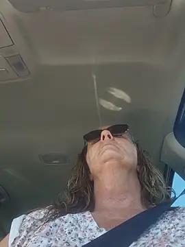 HotAzMilf online show from April 8, 9:17 pm