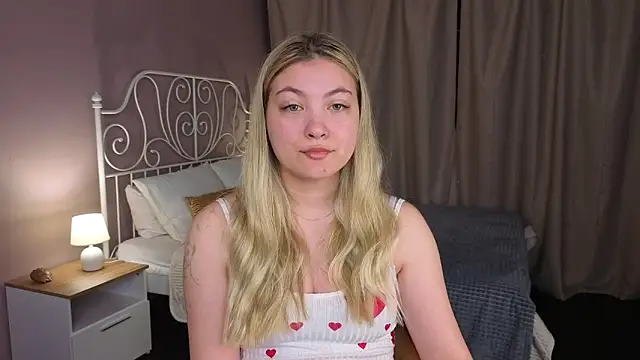 Angel  Grace online show from May 18, 12:09 am