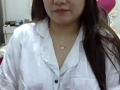 Sarah no land online show from March 30, 4:28 pm