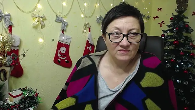 EmilyL0ve online show from January 7, 3:37 pm