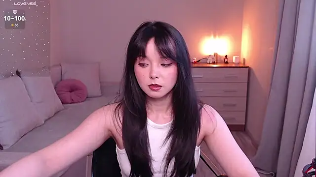 lia hetty online show from March 13, 2:18 pm