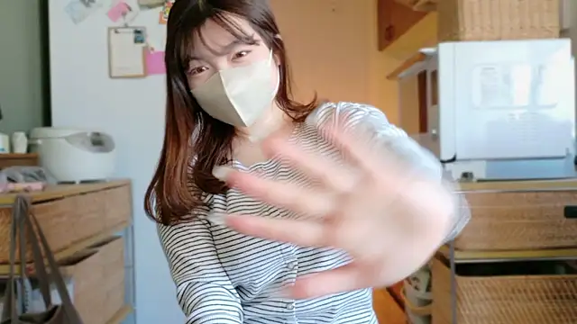   Yui  online show from January 6, 2:59 am