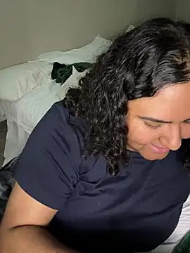 Angeliccreamyrican online show from April 8, 9:39 pm