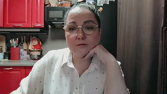 infinity loveliness online show from April 3, 10:02 am