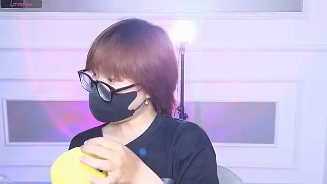     Peanut     online show from May 18, 8:31 am