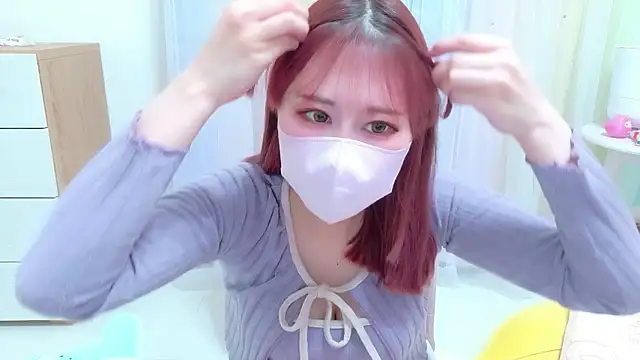 vYuNav online show from April 23, 10:12 am