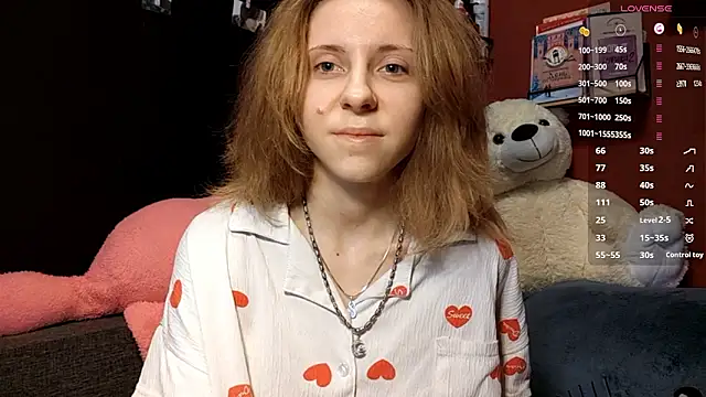 TiaraHenegan online show from February 3, 7:24 am