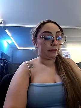 nicol moons online show from March 17, 5:55 am