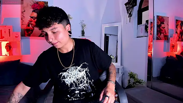 Zury Ramirez online show from January 6, 7:17 pm