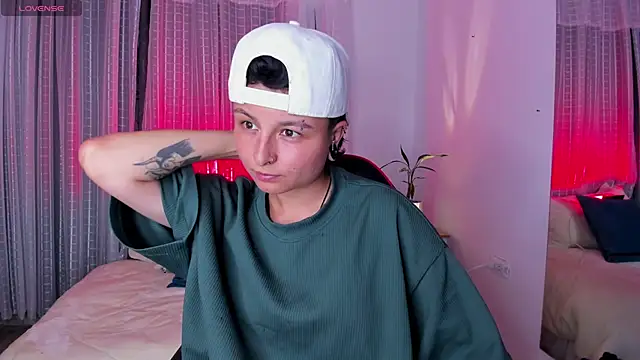 Zury Ramirez online show from April 10, 10:16 pm