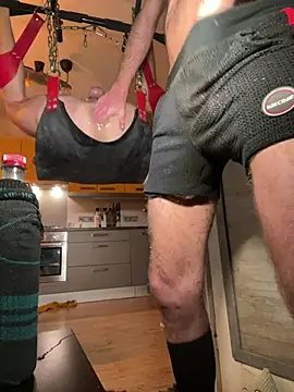 FFistPig69 online show from April 4, 1:26 am