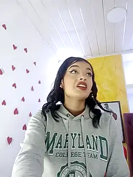 honeyluxe  online show from February 17, 4:01 am