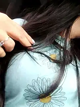 Helen Novoa online show from April 1, 8:06 pm