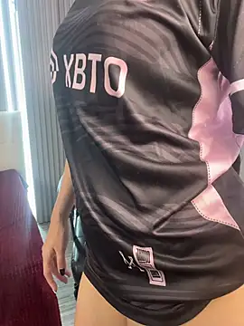 CrystalFairy007 online show from March 12, 4:48 am