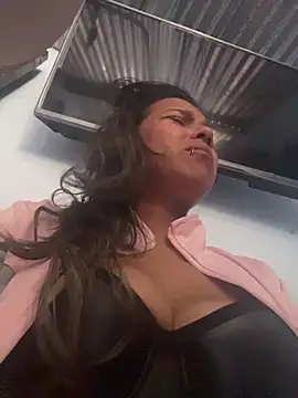 cinthia2011 online show from February 3, 6:56 pm