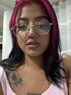 queen of you heart online show from February 10, 2:58 am