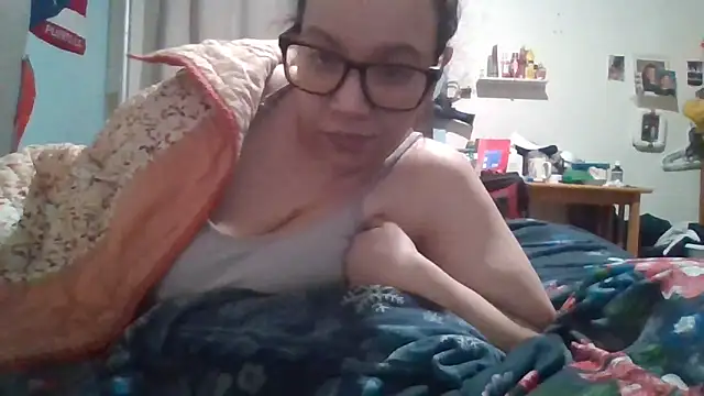 bellakay19 online show from February 10, 6:38 am