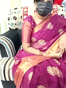 Tinarosy13 online show from February 20, 7:21 am