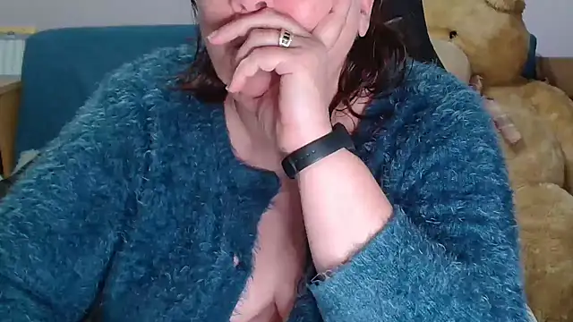 xmyriamx online show from January 18, 9:38 am