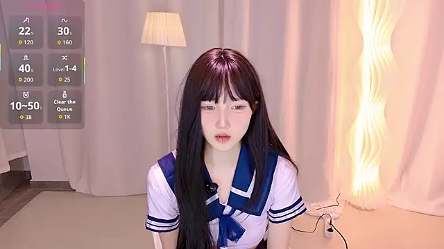 YE Zi  online show from January 10, 8:46 pm