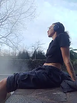 Dirty Pink online show from January 19, 10:11 am