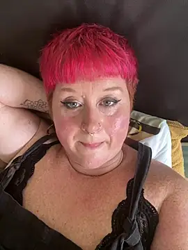 BustyRedxx online show from July 2, 10:54 am