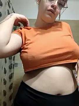 gisequeen online show from April 24, 1:08 am