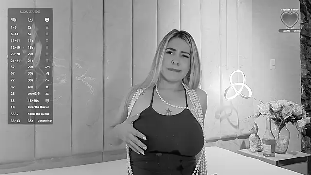 JulieDeep online show from February 28, 2:27 pm