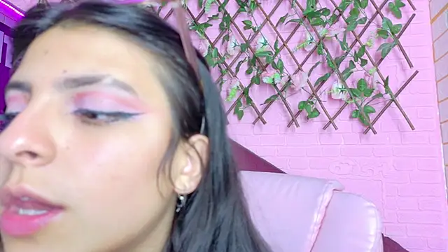 millybell303av online show from February 22, 5:03 pm