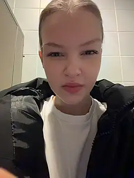 AshleyMur online show from March 14, 7:09 am