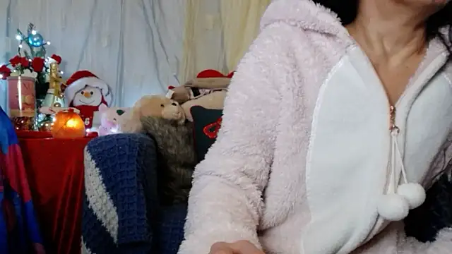 LovelyJess4U online show from January 17, 9:06 am