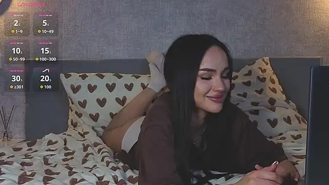 LushMirai online show from April 10, 3:29 pm