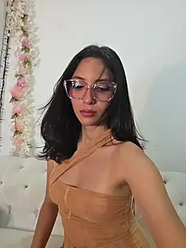 FrierenHot online show from June 8, 6:58 am