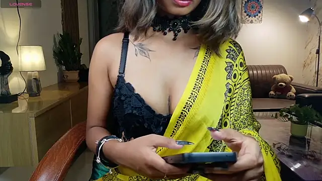SugarAura online show from June 28, 3:18 pm