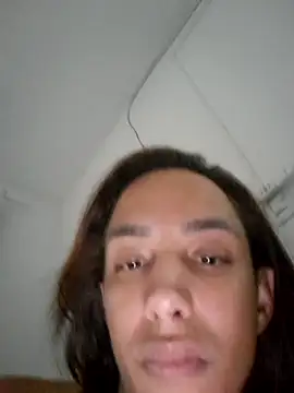 ofjuliaa online show from February 1, 7:12 pm