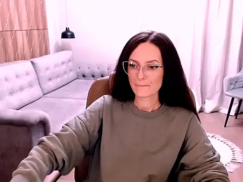 amazingYzza online show from January 8, 10:30 am