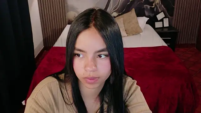 SofiaMante  online show from February 11, 10:44 pm