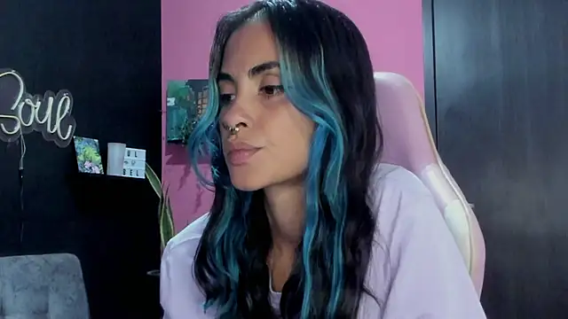 azula lillet online show from April 7, 11:07 pm