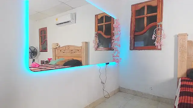 bratz glloe online show from April 1, 3:07 am