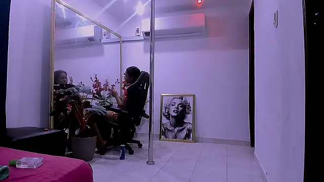 bad wolfxxx online show from January 17, 6:32 am