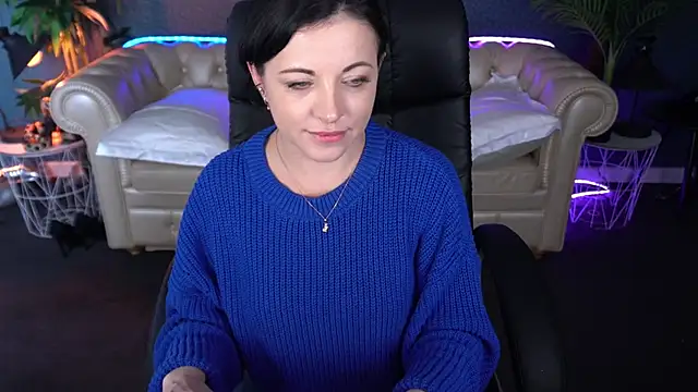 Dafni Monn online show from April 22, 12:57 pm