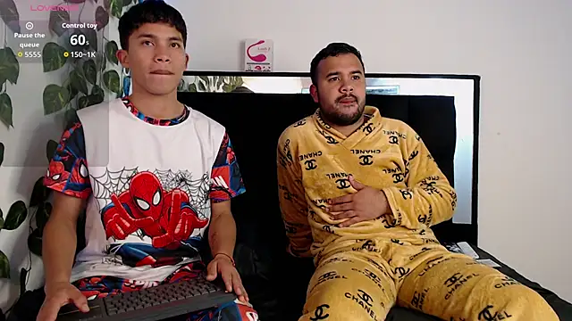 BayronSantana online show from January 8, 4:49 am