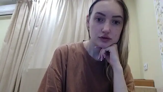 Eva Harris online show from January 12, 9:31 pm